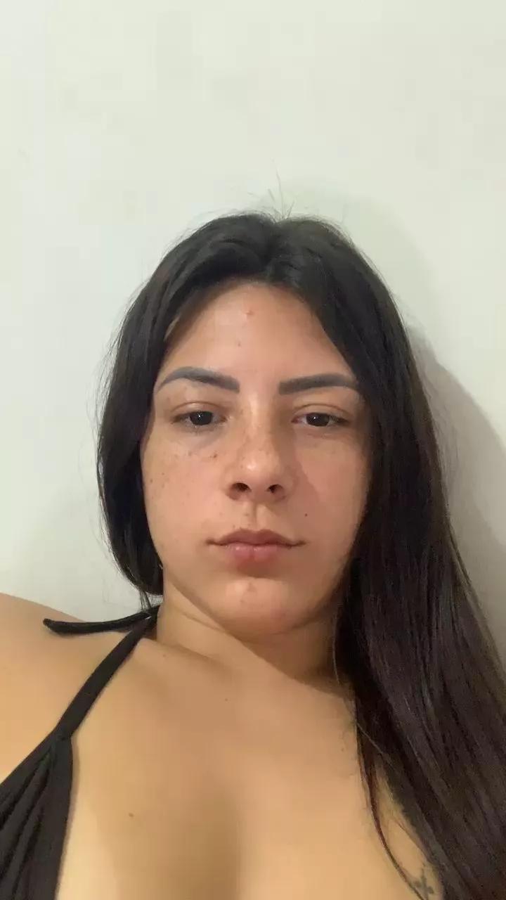 Bebezinha51 on Cam4 