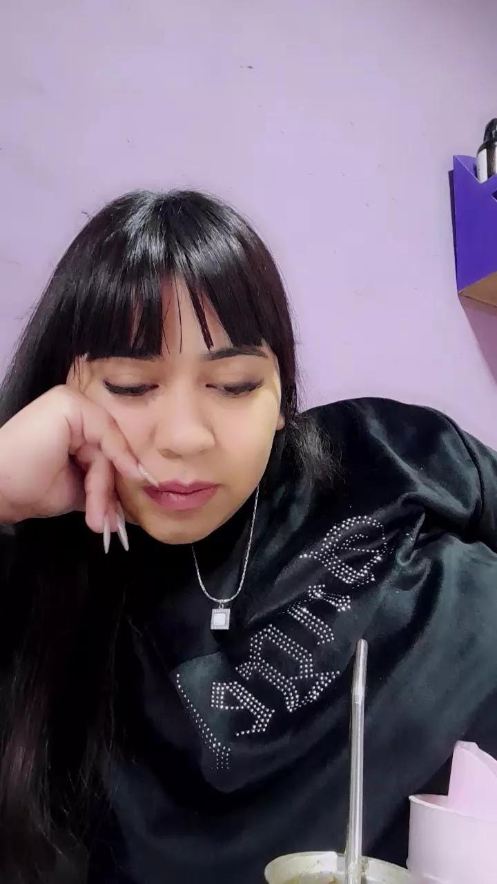 Bebijuu23 on Cam4 