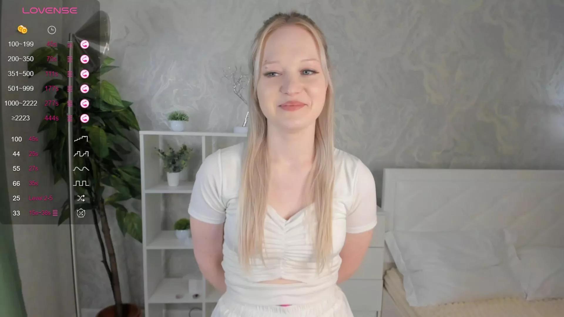 BeckyAtcher on Cam4 