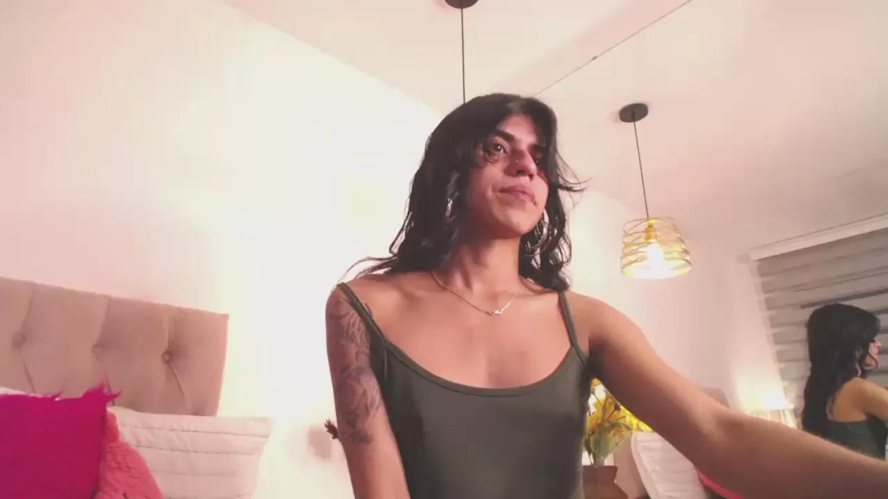 Bella_Poisonous on Cam4 