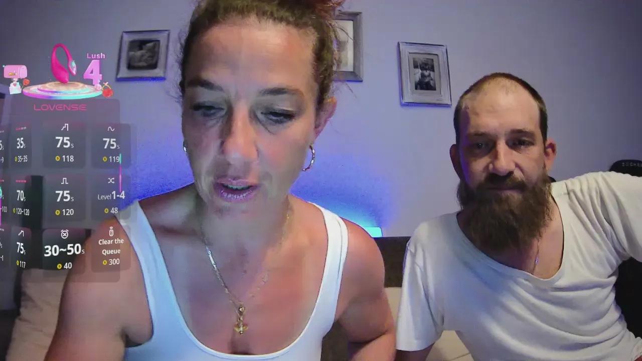 Bella_und_Uwe on Cam4 