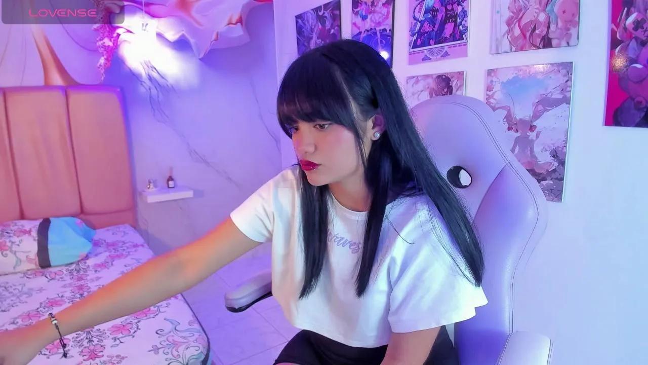 BellaGreen_ on Cam4 