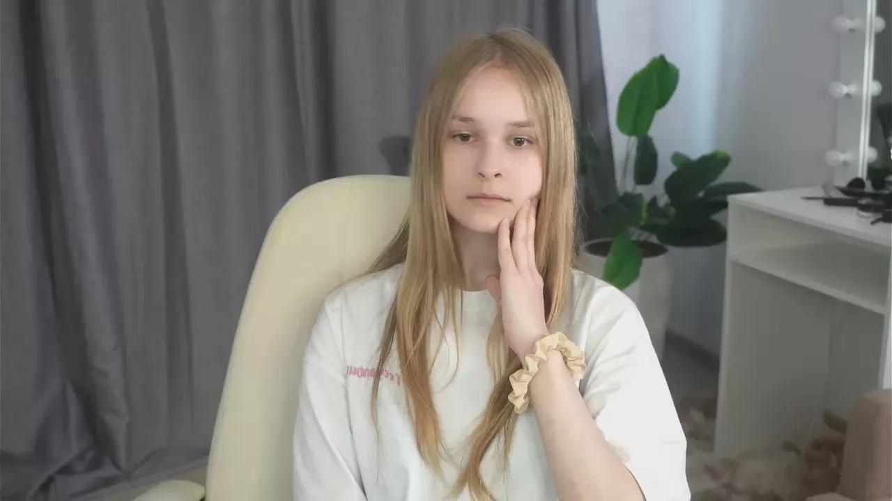 BelleKanne on Cam4 