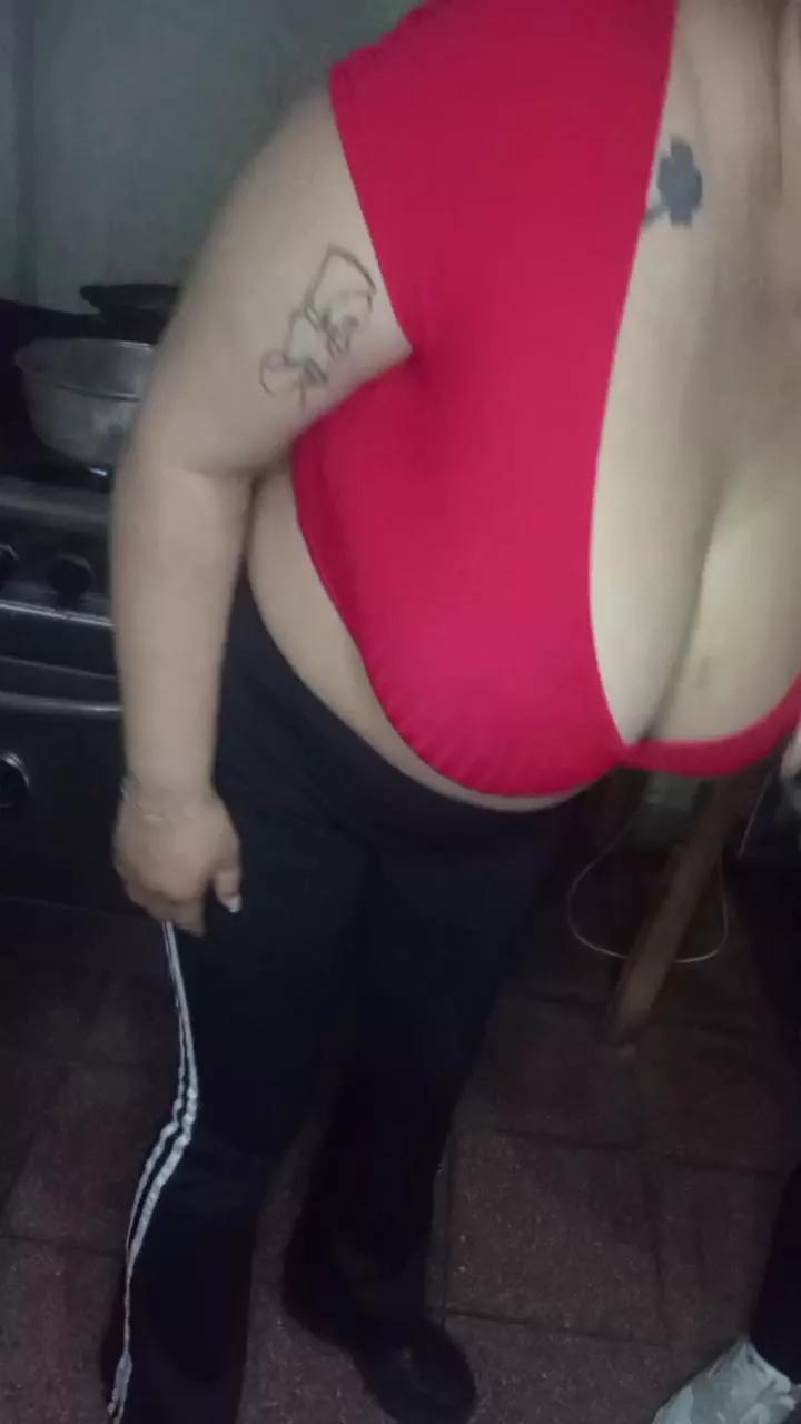 Beluuu27 on Cam4 