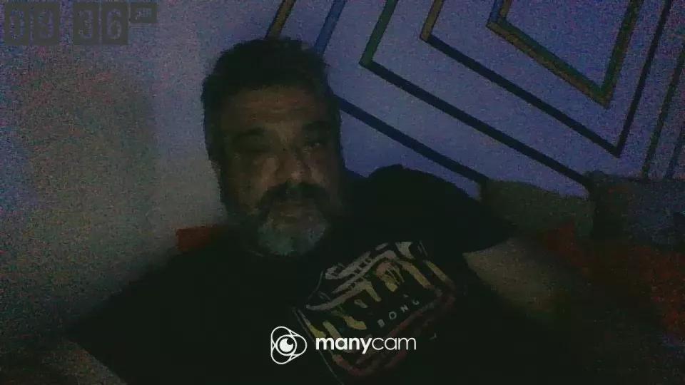 benenzo on Cam4 