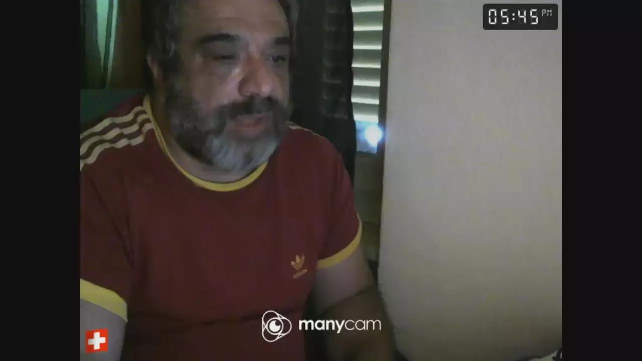 benenzo on Cam4 