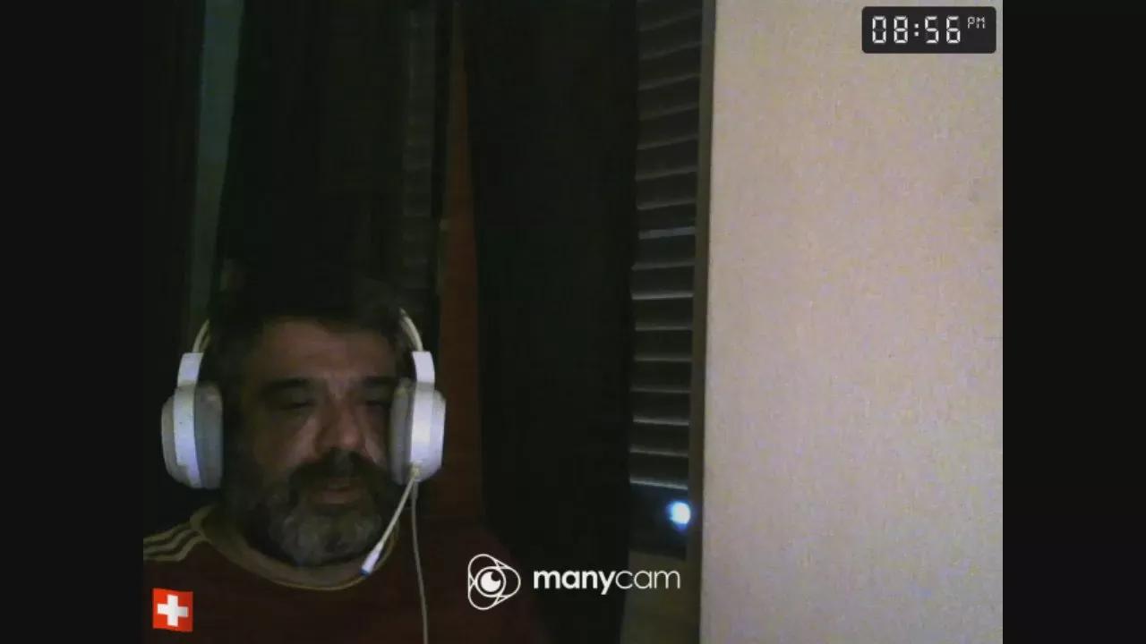 benenzo on Cam4 