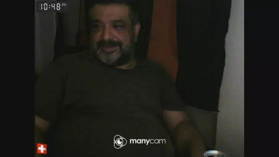 benenzo on Cam4 