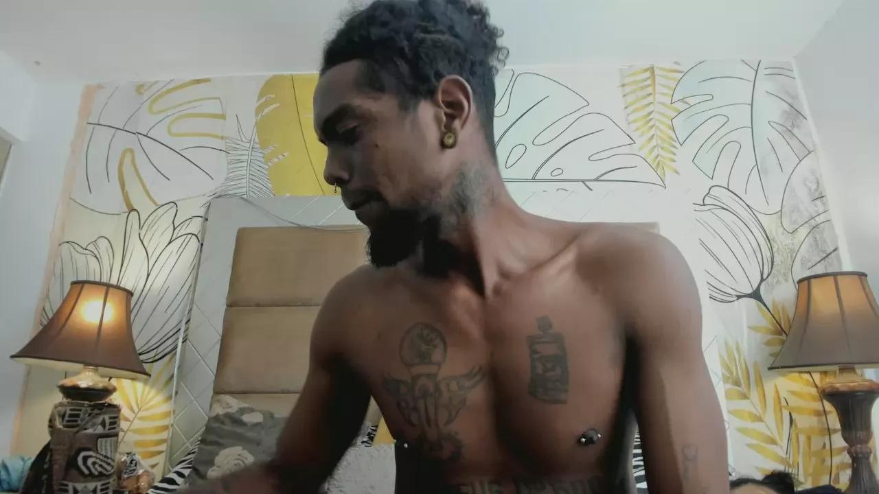 bigblackhottx1 on Cam4 