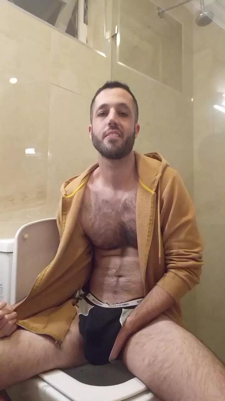 Offline Bisius92 on Cam4