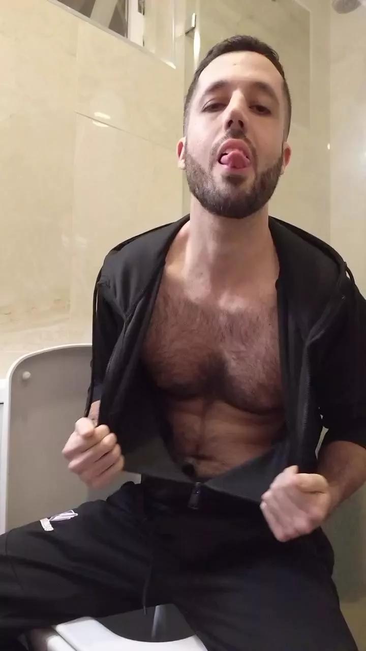 Offline Bisius92 on Cam4