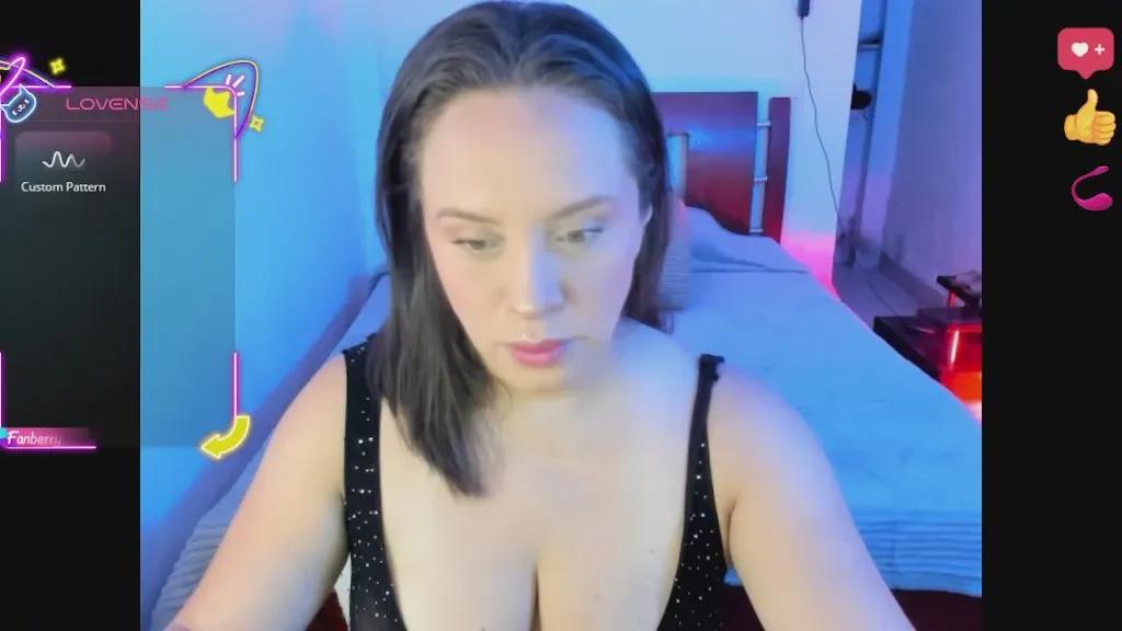 BLOODY_MARY8 on Cam4 