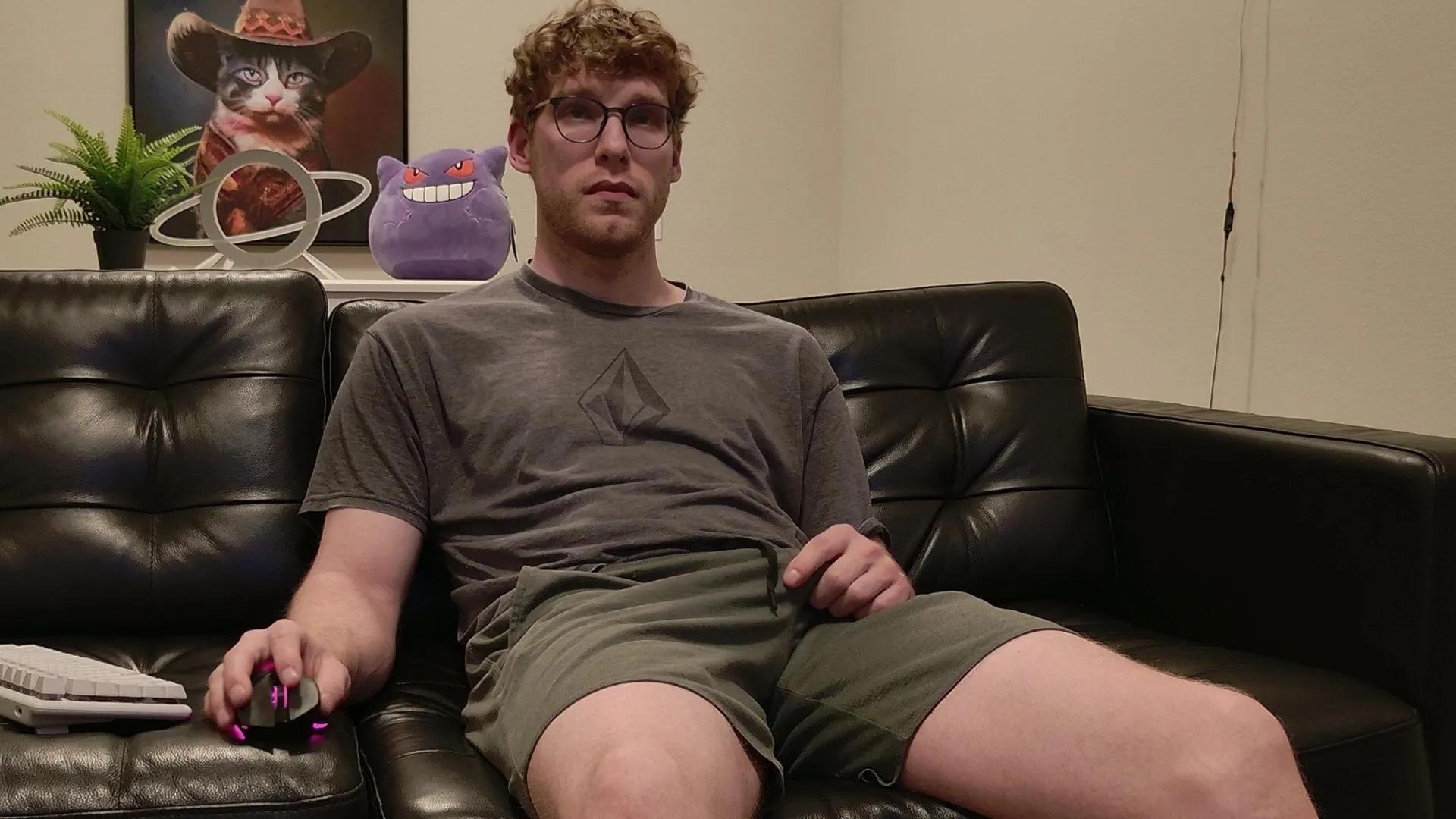 Cam4 BlueEyedTallGuy is Freechat BlueEyedTallGuy —  #masturbation #amateur #cum #hot #hairy #feet #ass