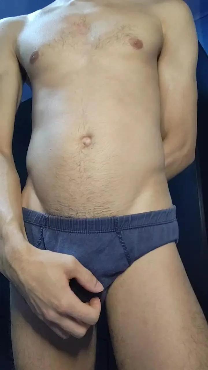 Offline boyzinmineiro on Cam4