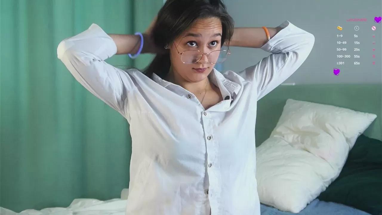 BreanneBrus on Cam4 