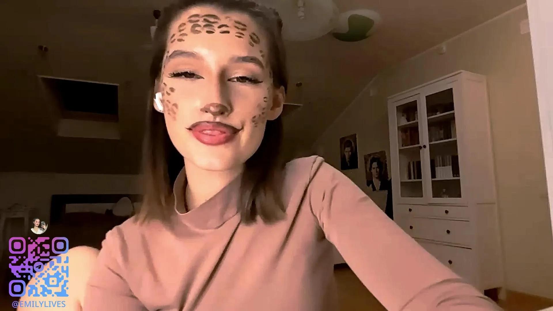 Cam4 BrittEndris is Freechat BrittEndris —  #cute #spanking #feet #striptease #bigass #C2C #schoolgirl