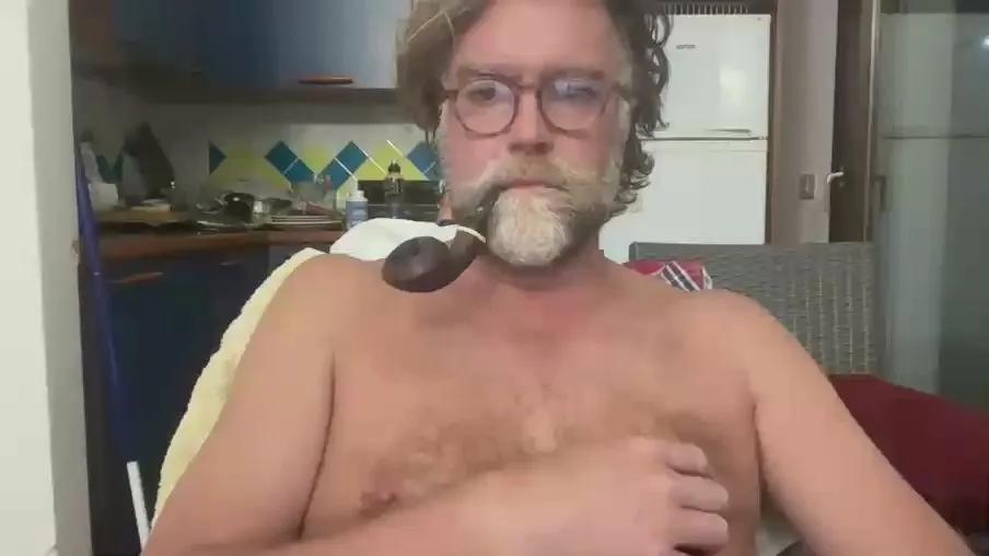 bttm4older1 on Cam4 