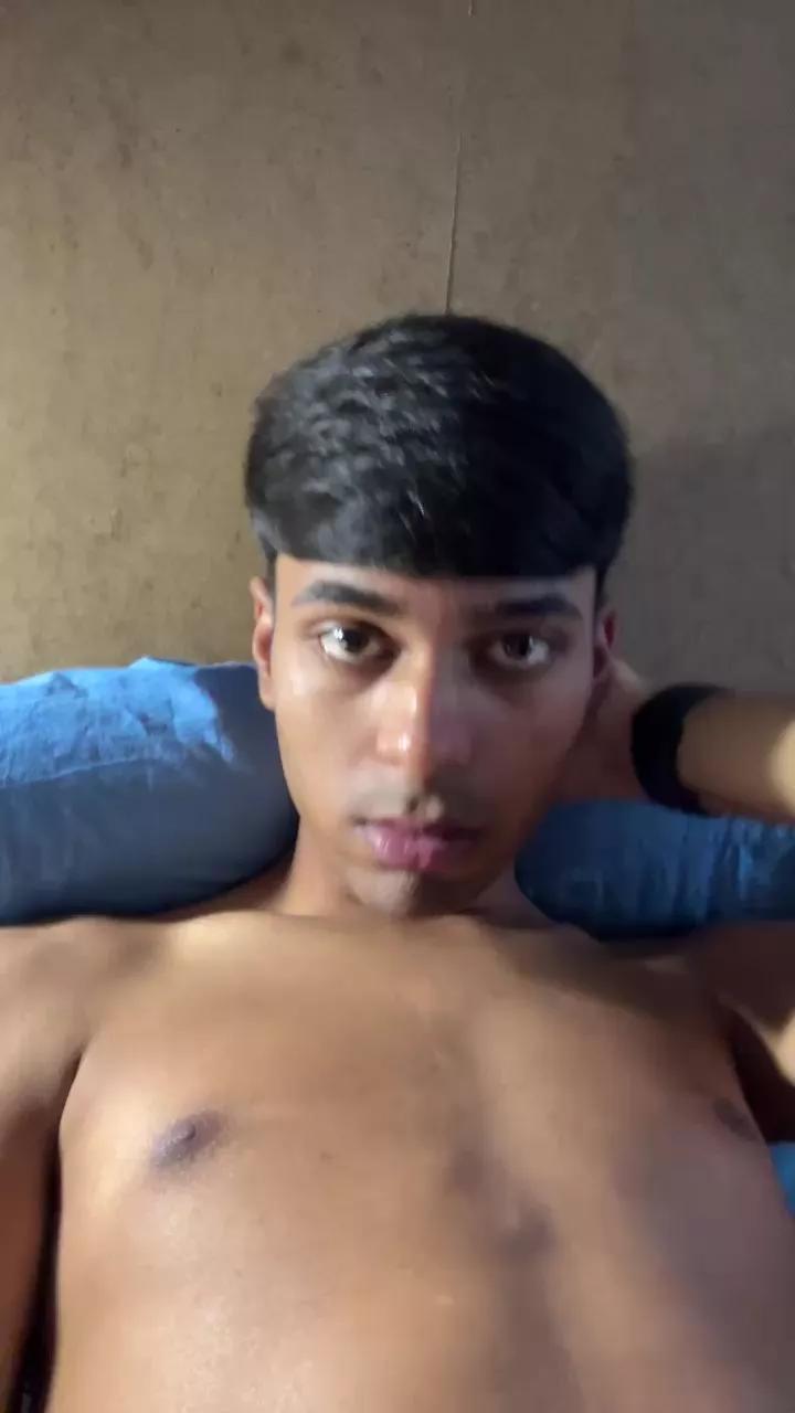 buddy204 on Cam4 