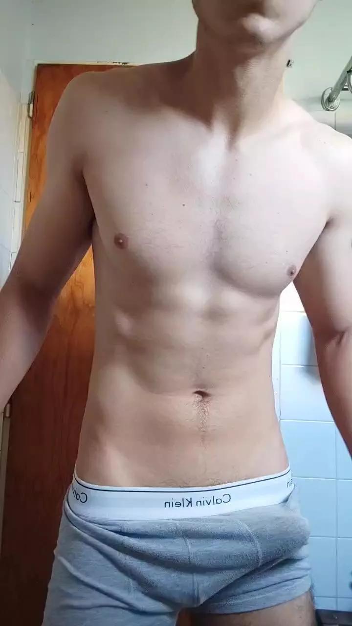 Cannabunker1 on Cam4 