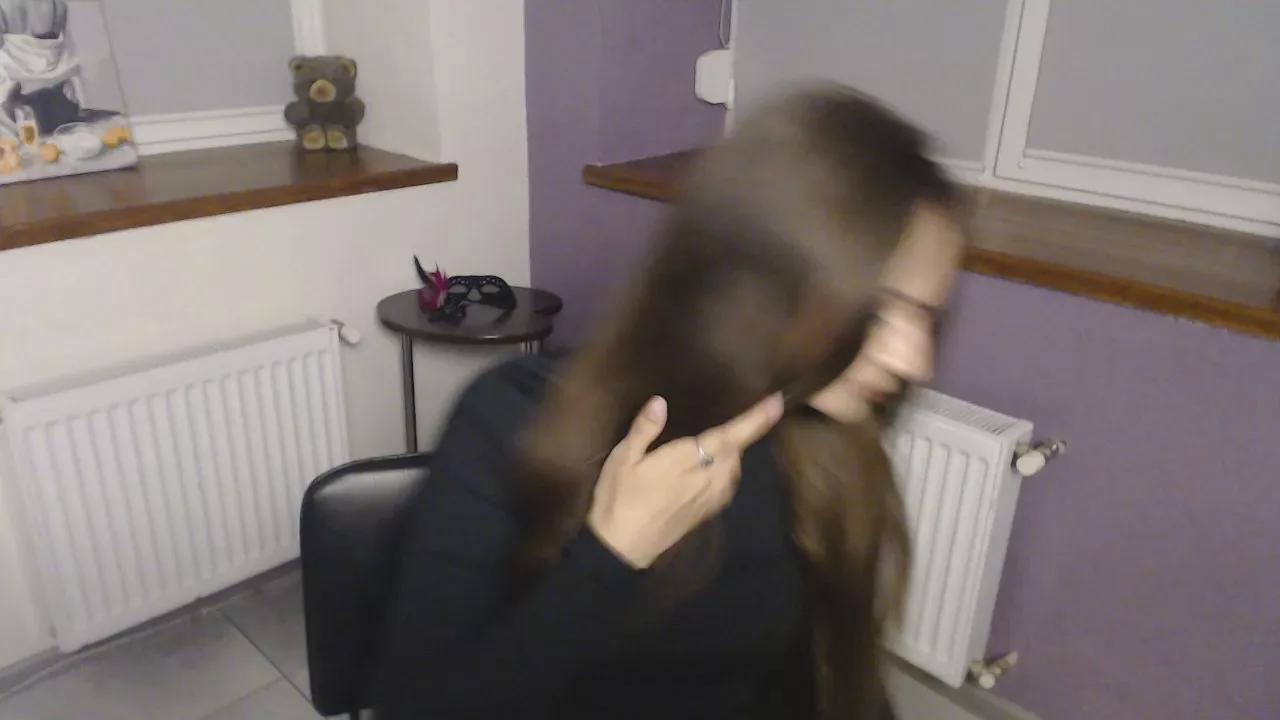 Caramel_bunny on Cam4 