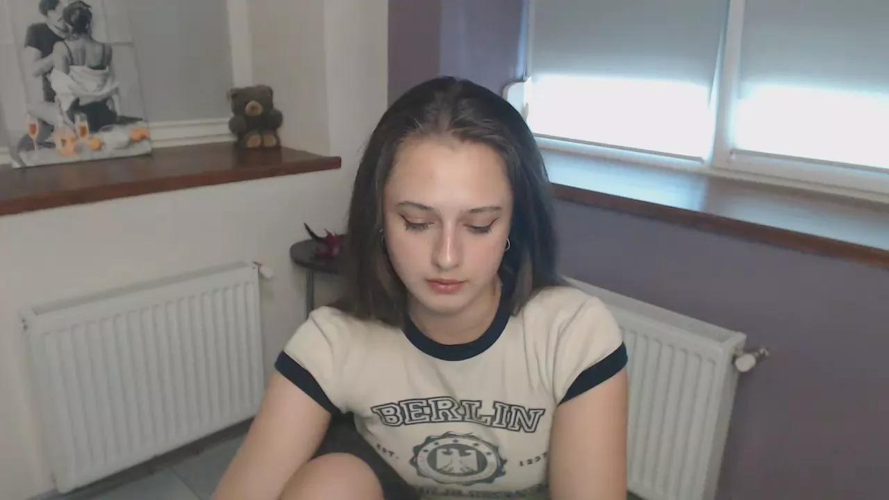 Caramel_bunny on Cam4 