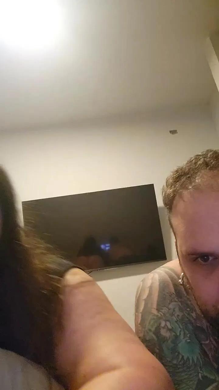 Offline CaryGabcs on Cam4