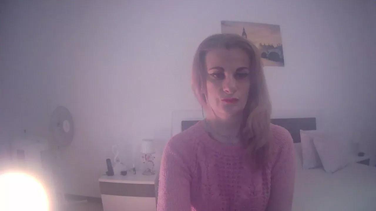 Cassandra1989 on Cam4 