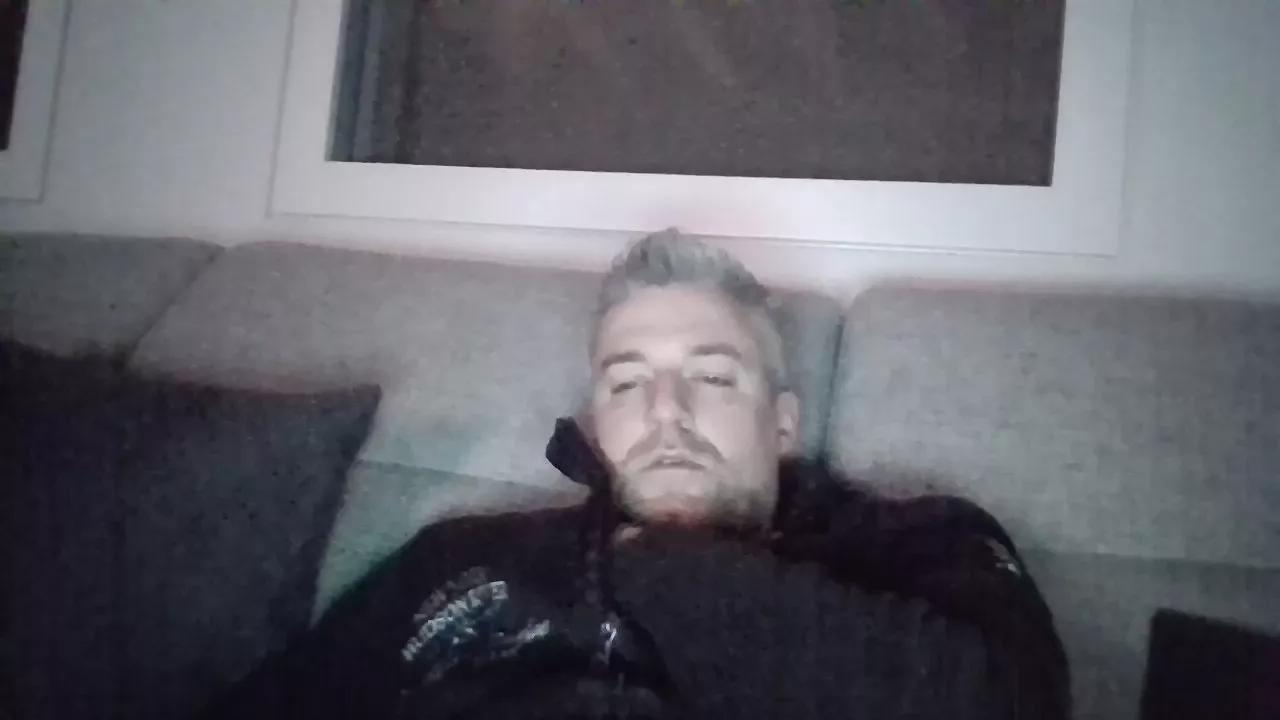 cavaliere1987 on Cam4 