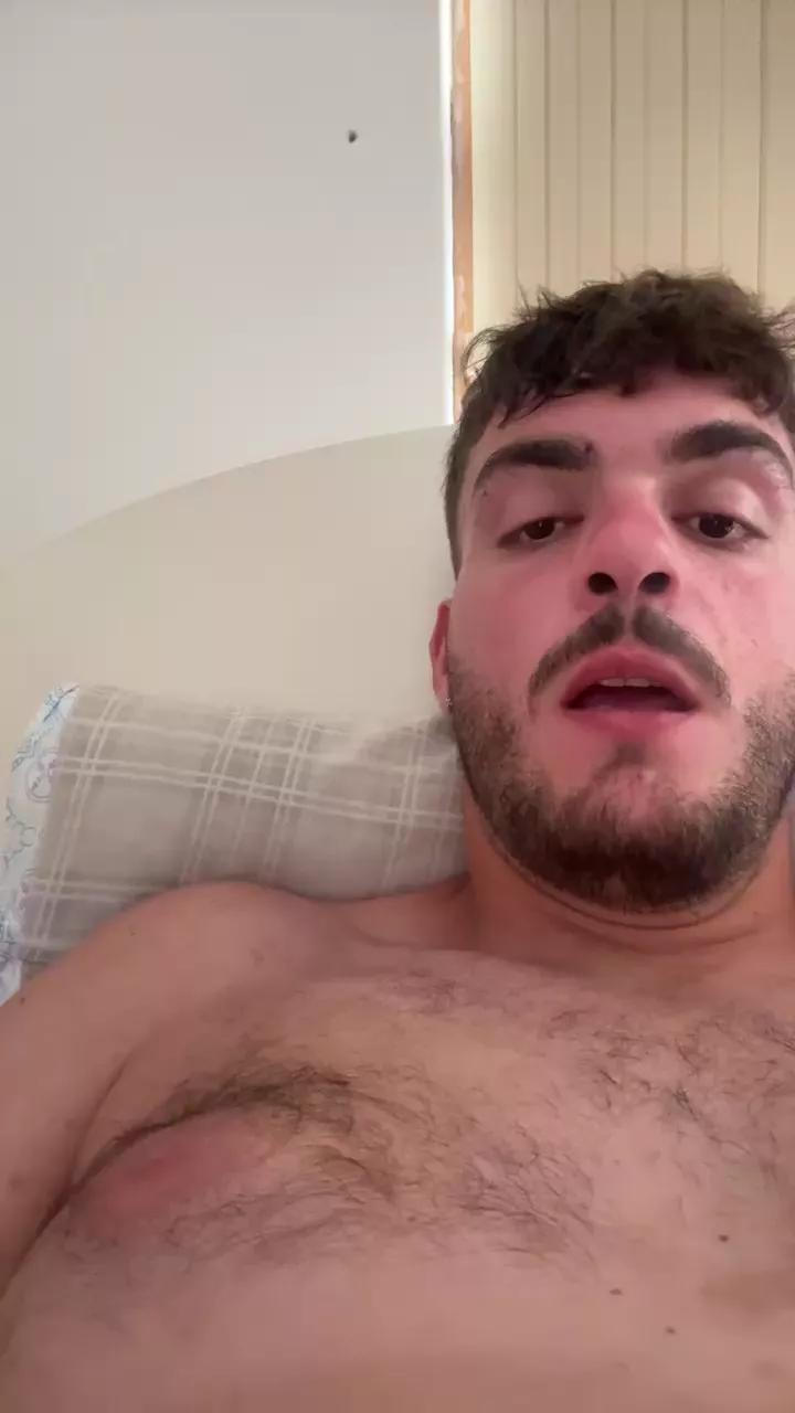Cazzone22xx on Cam4 
