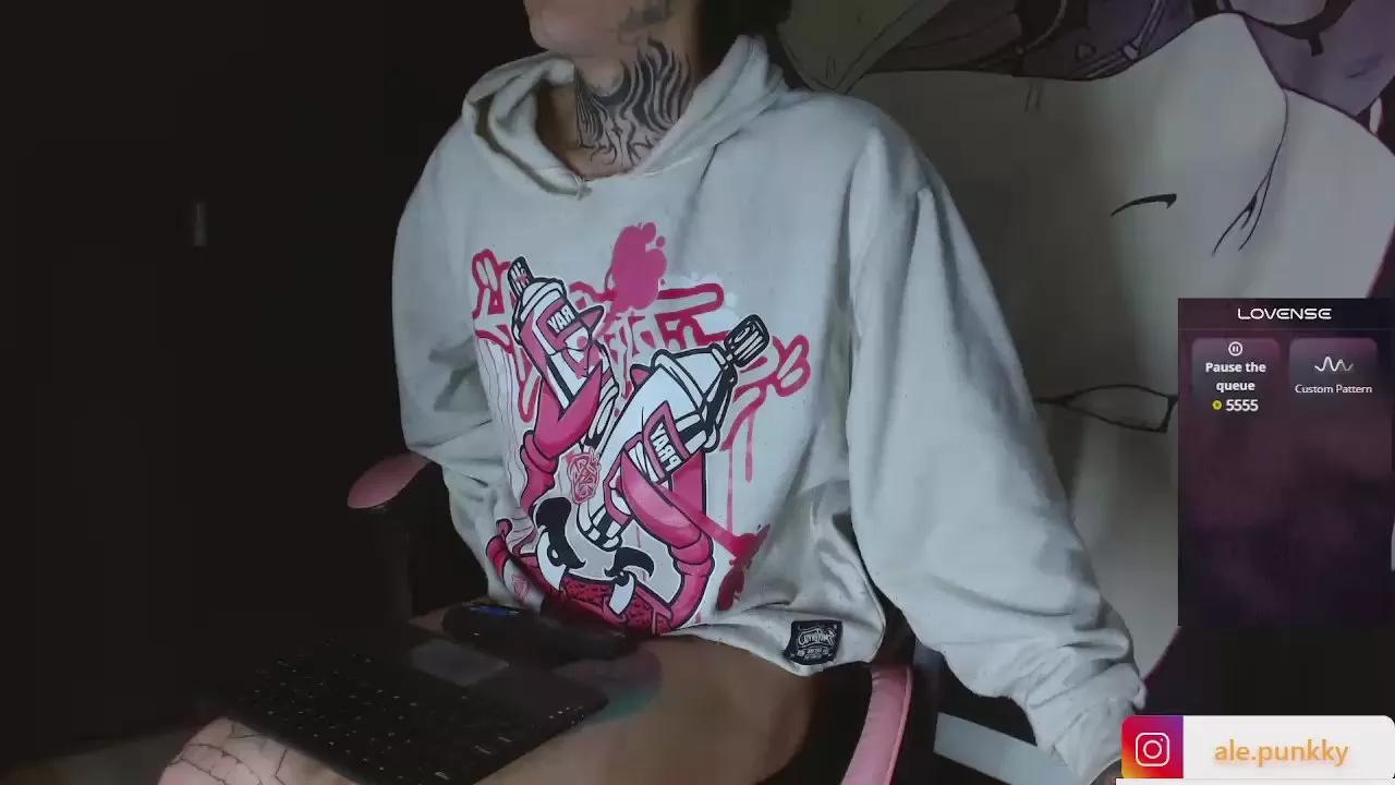 charlotbelucci_ on Cam4 