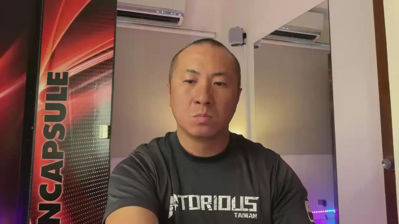 Chih555 on Cam4 