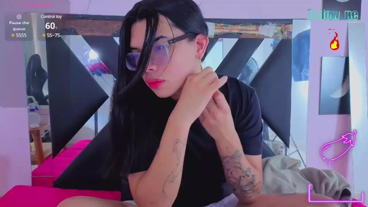 Offline chrisferrer19 on Cam4