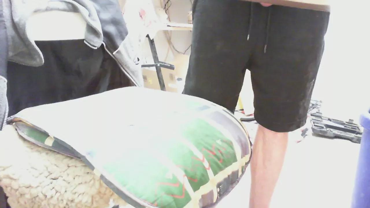 Offline Chubbbylover79 on Cam4