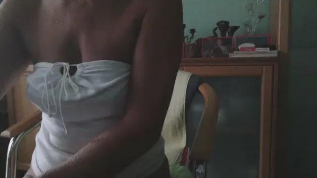 claudia172 on Cam4