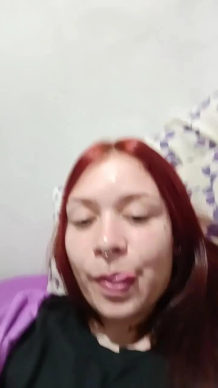 Cleoo333 on Cam4