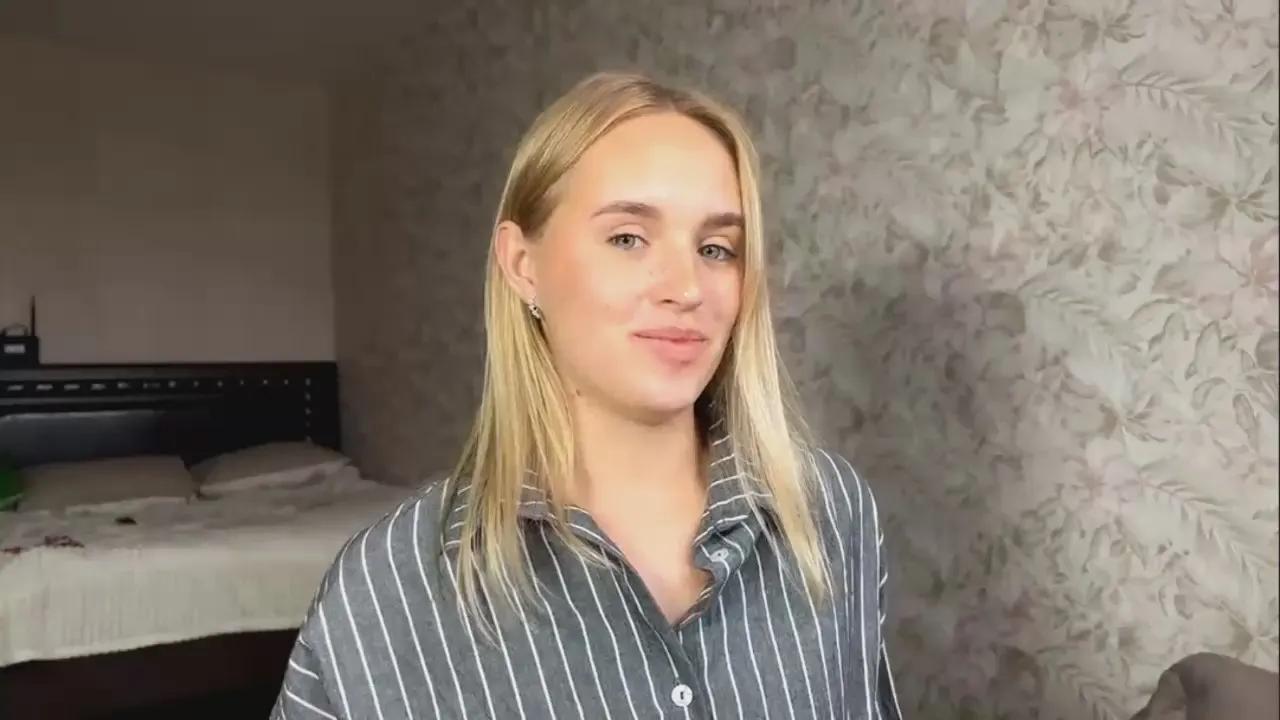 ColleneKmatz on Cam4 