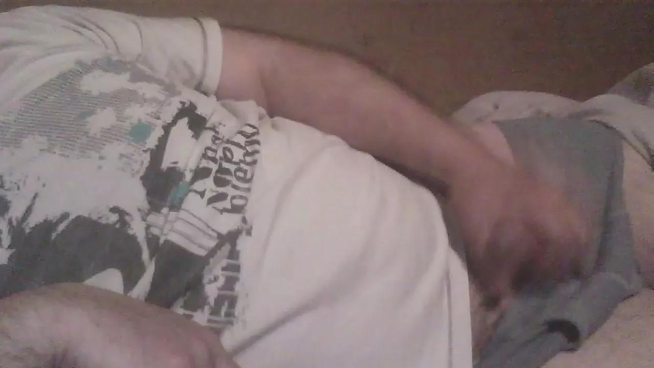 cricri222 on Cam4 
