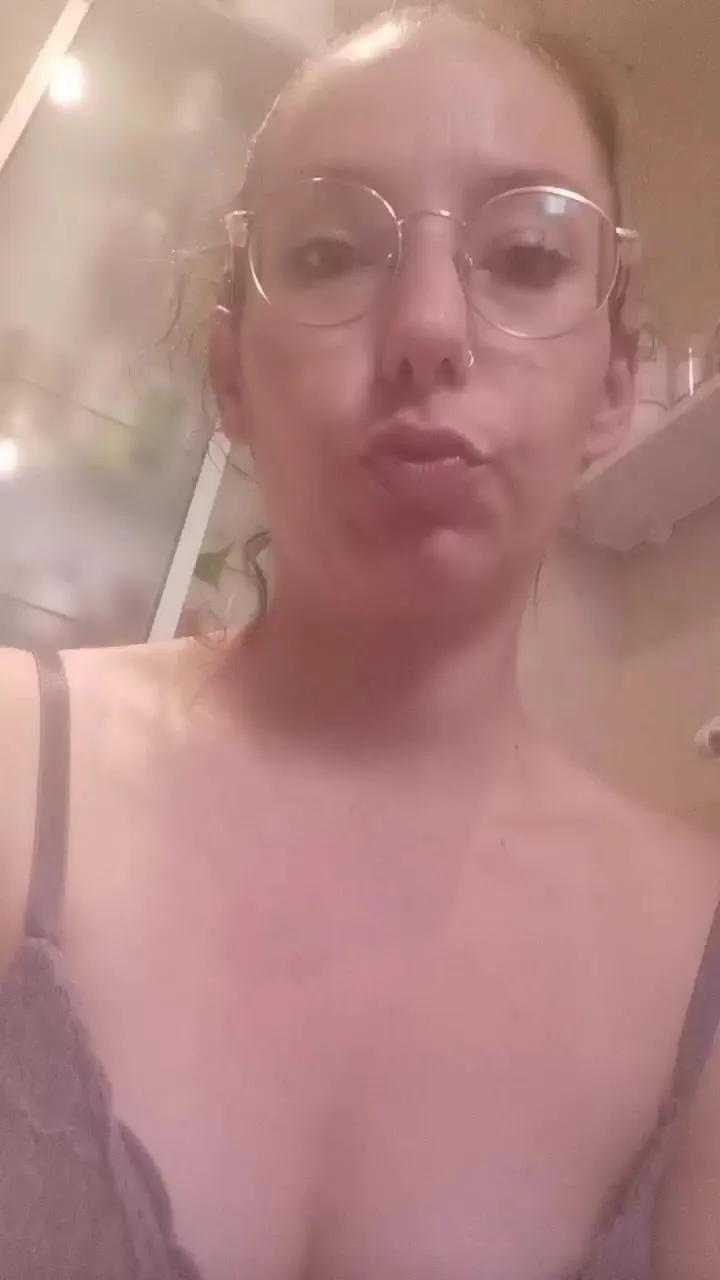 cruellathebills on Cam4