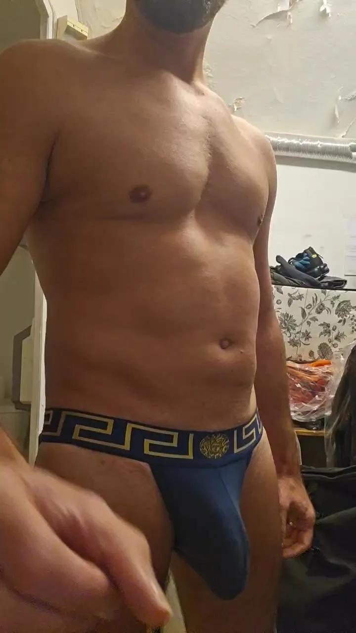 Offline d007_hot on Cam4