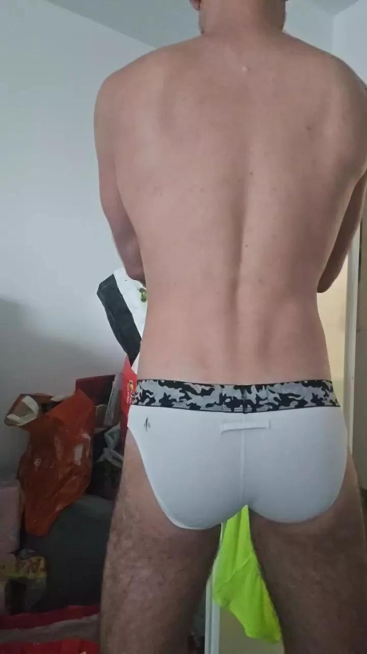 Offline d007_hot on Cam4