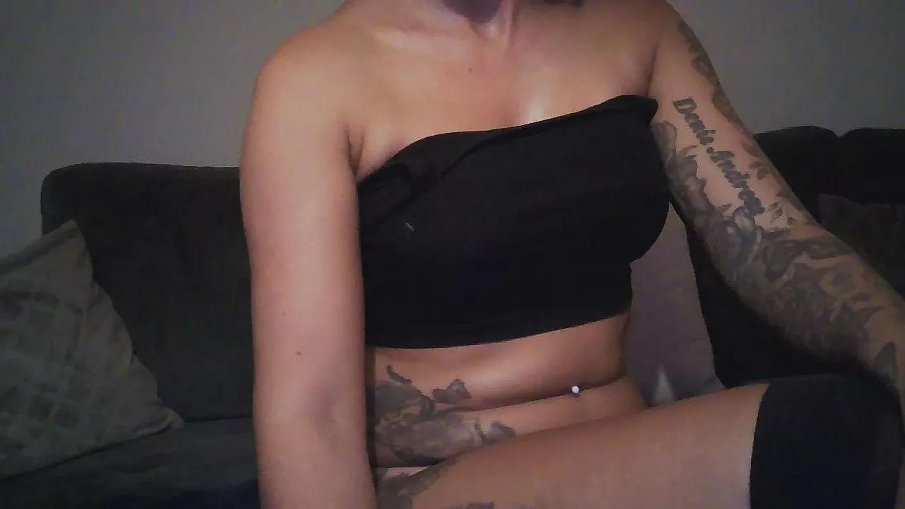 D3nisse09 on Cam4 
