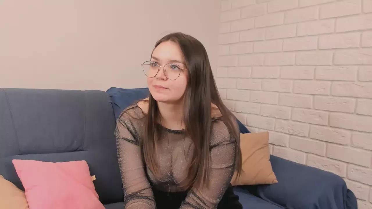 DaisyDenmon on Cam4 
