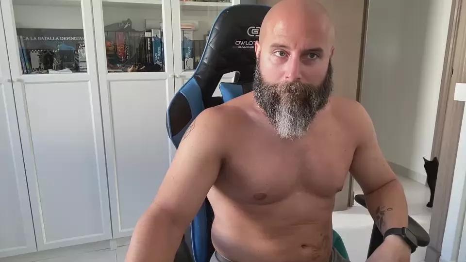 Daniaj87 on Cam4 