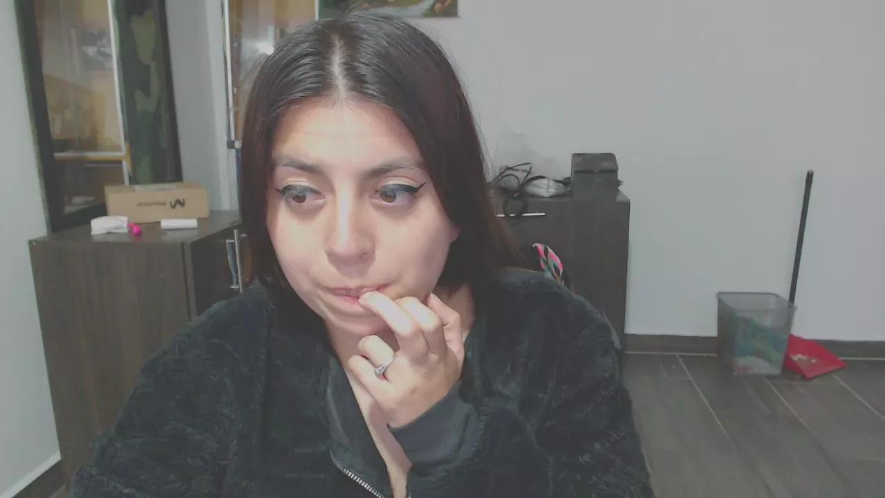 Danna_zv on Cam4 
