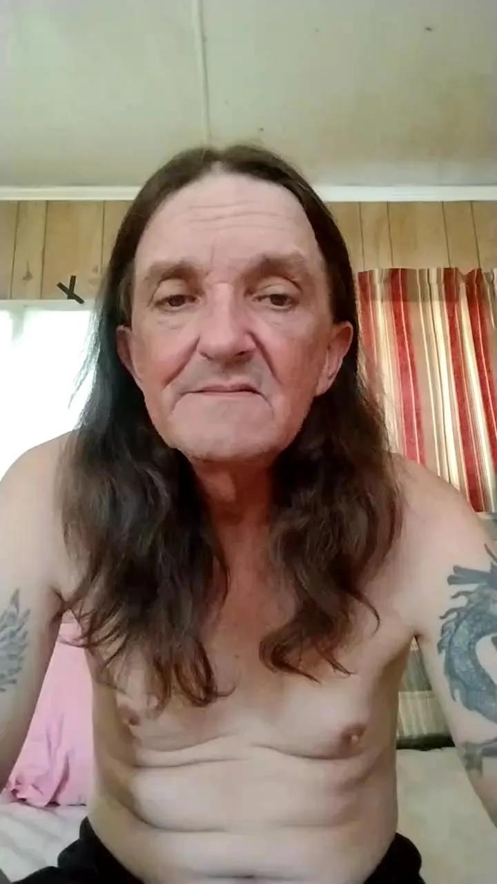 Offline Danny1969Single on Cam4