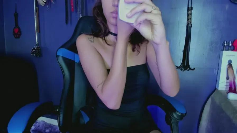 Offline daphneandrade on Cam4