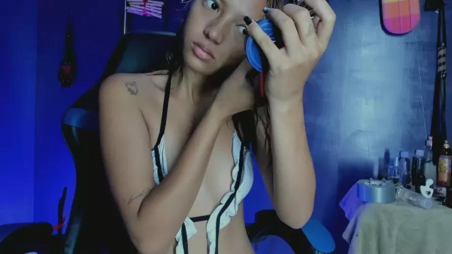 Offline daphneandrade on Cam4