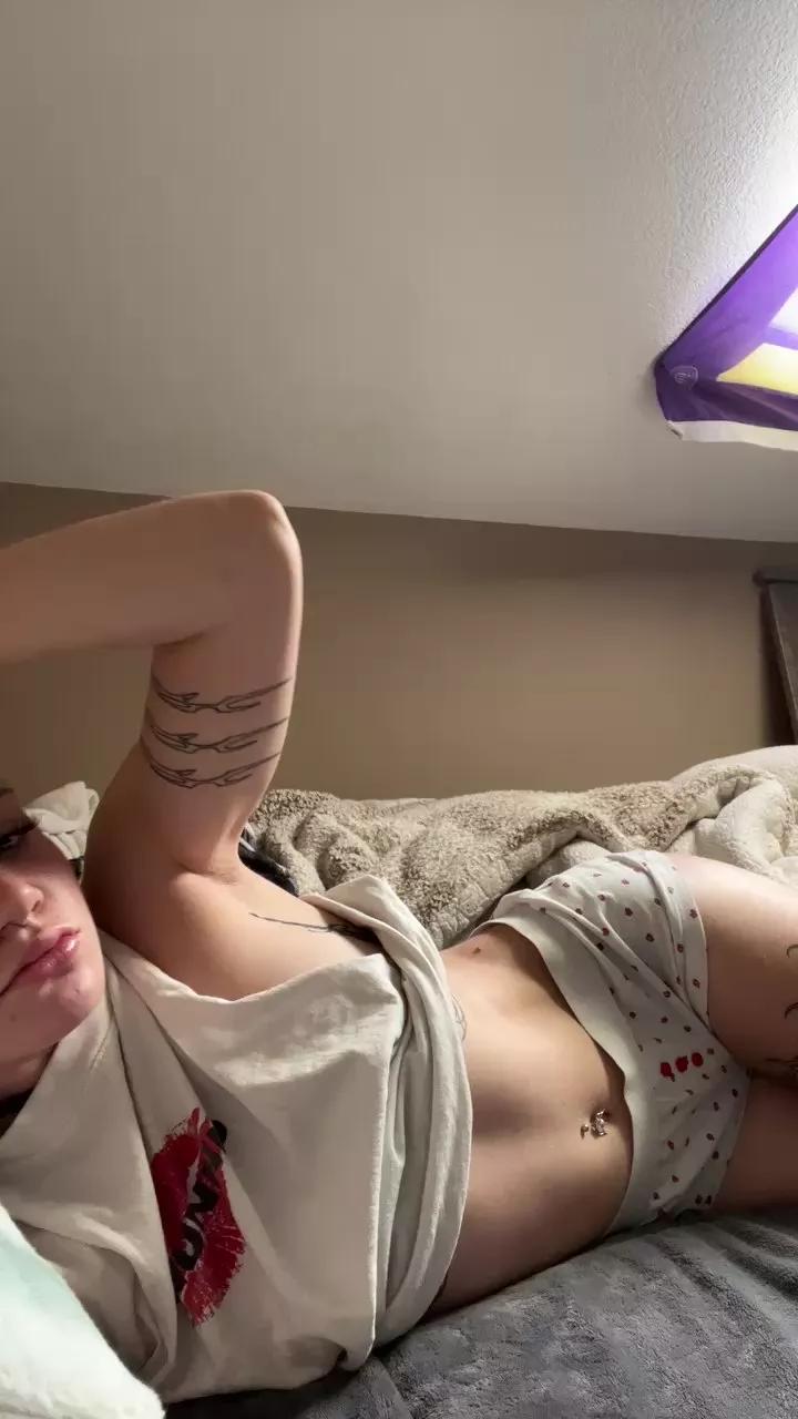 DaphneBaby19 on Cam4 