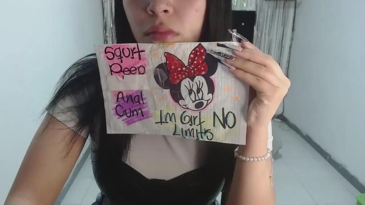 Darkittydoll on Cam4