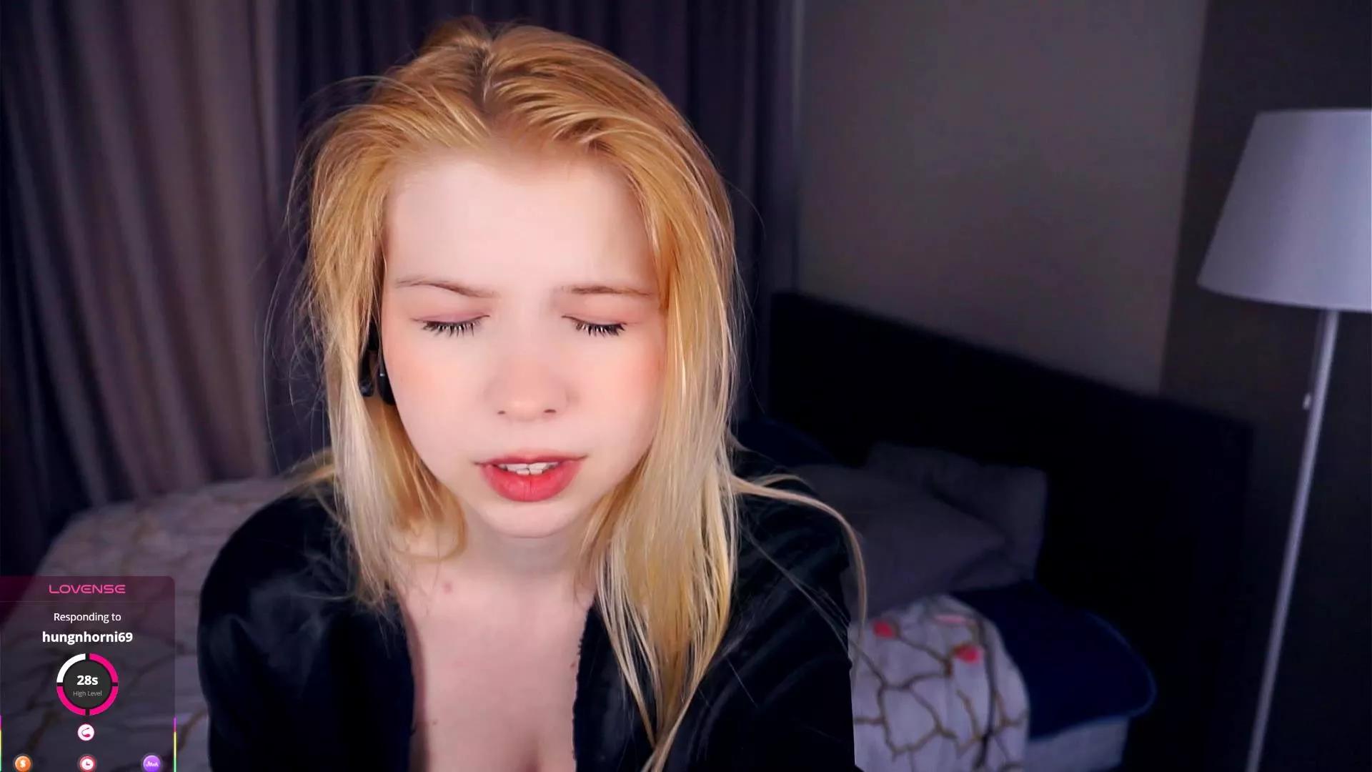 Offline DawnBlatchley on Cam4